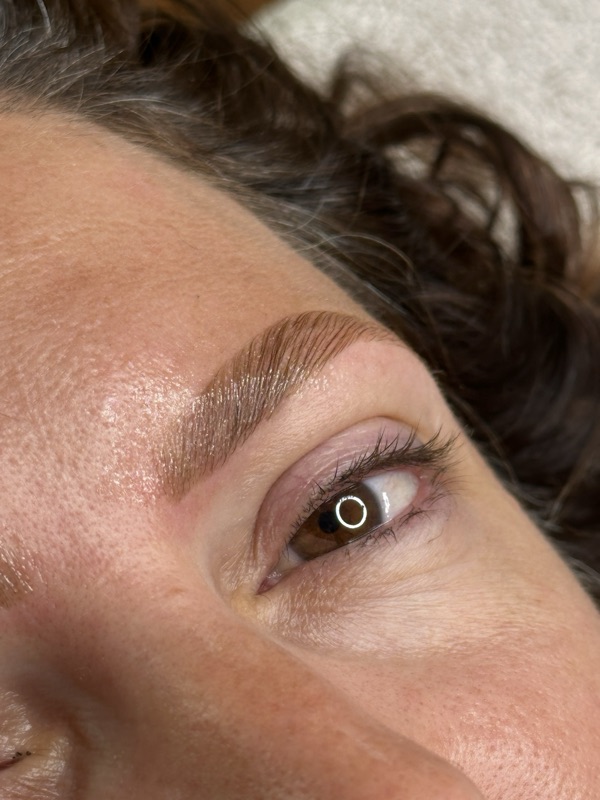 Réalisation de BROWSCULPT AND BEAUTY