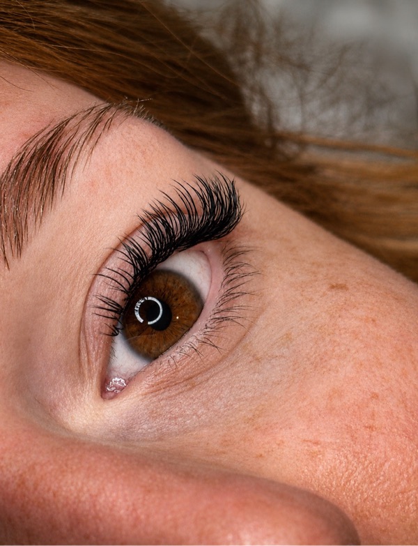 Réalisation de BROWSCULPT AND BEAUTY