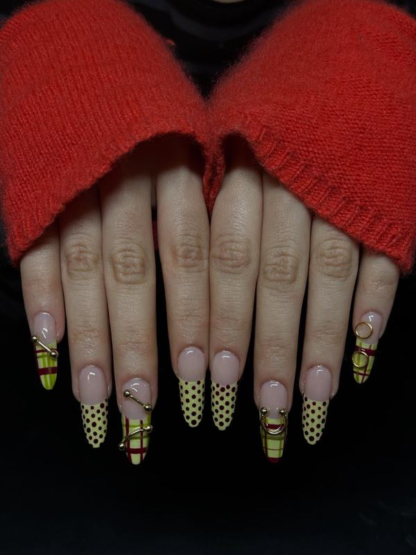 Réalisation de No More Boring Nailz