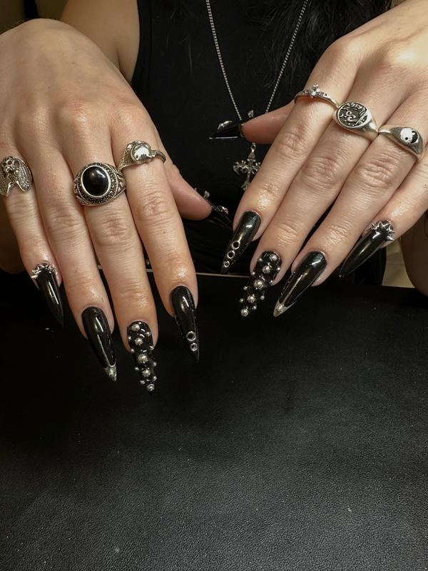 Réalisation de No More Boring Nailz